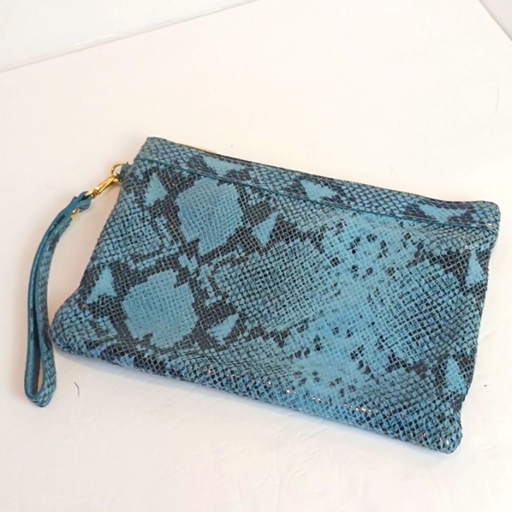 Laura Dimaggio  blue python pattern leather clutch/ wristlet - Picture 3 of 9